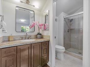 15 Long Creek Cir, Clayton CA 94517