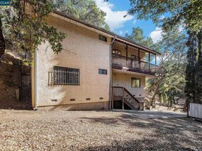 5860 Leona St, Oakland CA 94605