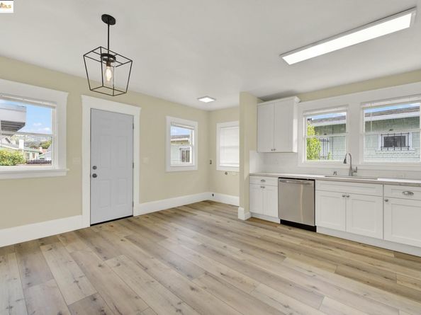 5600 Foothill Blvd, Oakland CA 94605
