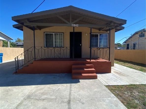 11842 Success, Los Angeles CA 90059