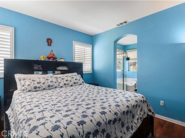 9044 Sylmar Avenue, Panorama City (los Angeles) CA 91402