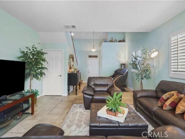 9044 Sylmar Avenue, Panorama City (los Angeles) CA 91402