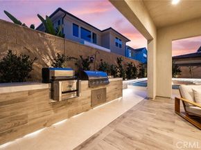 261 Huckleberry, Lake Forest (el Toro) CA 92630