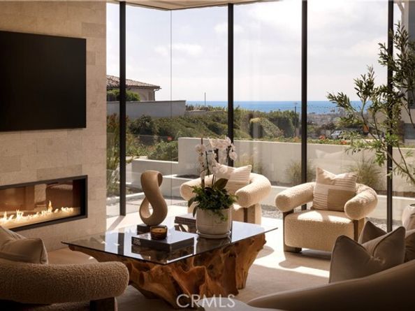 1001 Tiller Way, Corona Del Mar (newport Beach) CA 92625