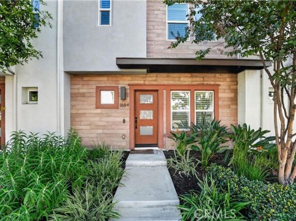 1684 S Lewis, Anaheim CA 92805