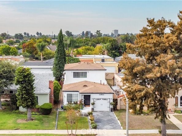 3641 Walnut, Long Beach CA 90807