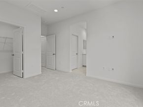 5868 Linden Ave Avenue 6, Long Beach CA 90805