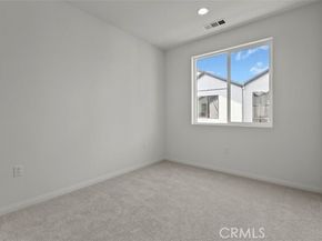 5868 Linden Ave Avenue 6, Long Beach CA 90805