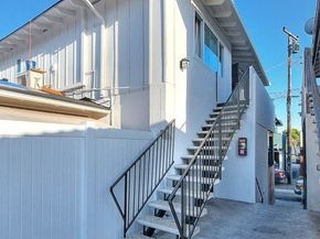 735 James Street, Costa Mesa CA 92627