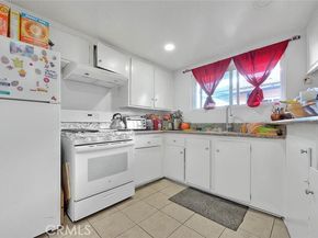 735 James Street, Costa Mesa CA 92627