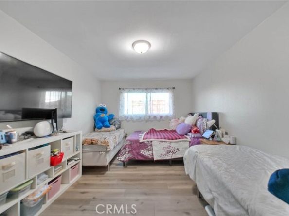 735 James Street, Costa Mesa CA 92627
