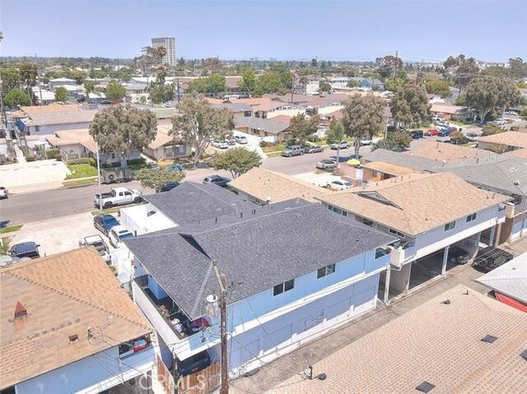 735 James Street, Costa Mesa CA 92627