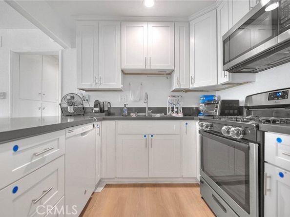 735 James Street, Costa Mesa CA 92627