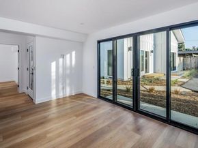 250 Hillcrest Drive, Encinitas CA 92024