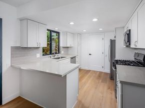 250 Hillcrest Drive, Encinitas CA 92024