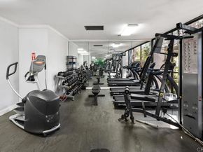 2500 Torrey Pines Rd 201, La Jolla (san Diego) CA 92037