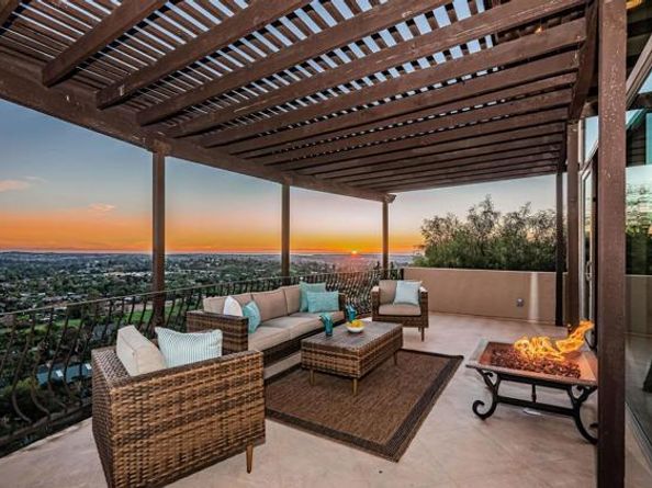 2362 Edgehill Road, Vista CA 92084