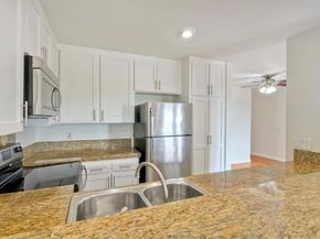 2251 Altisma Way 202, Carlsbad CA 92009