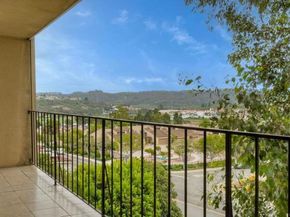 2251 Altisma Way 202, Carlsbad CA 92009