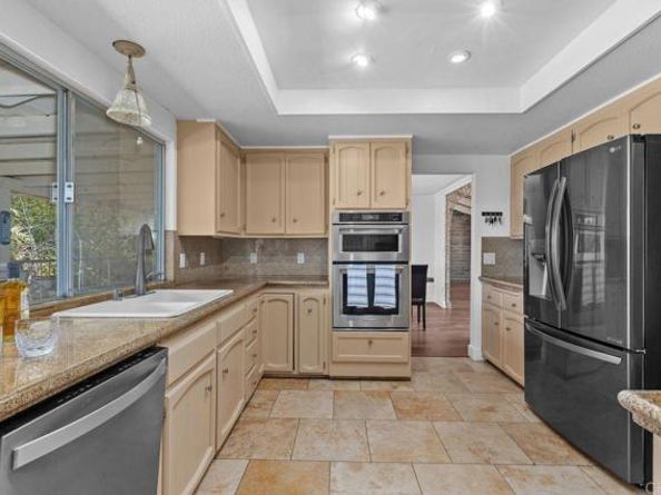 1154 Via Valle, Escondido CA 92029