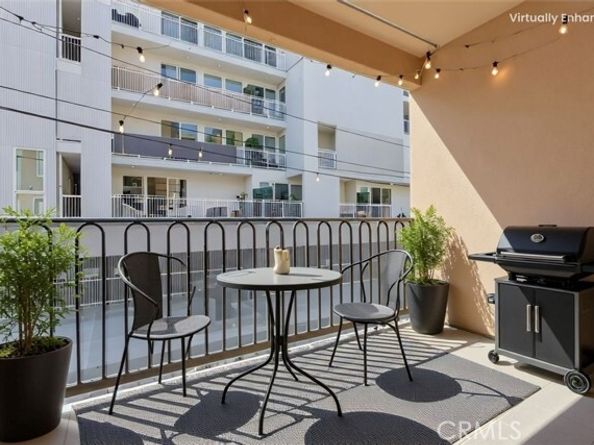4821 Bakman 201, North Hollywood (los Angeles) CA 91601