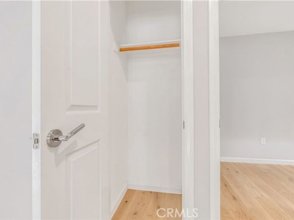 4821 Bakman 201, North Hollywood (los Angeles) CA 91601