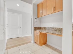 4821 Bakman 201, North Hollywood (los Angeles) CA 91601