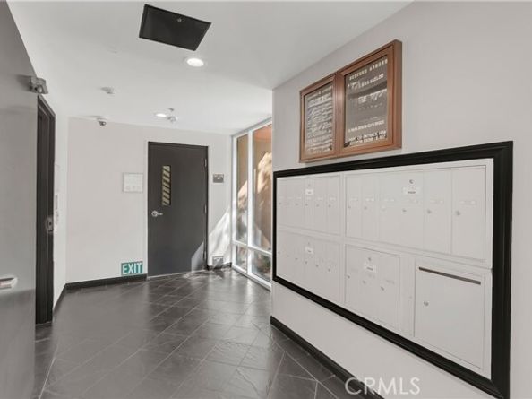 4821 Bakman 201, North Hollywood (los Angeles) CA 91601
