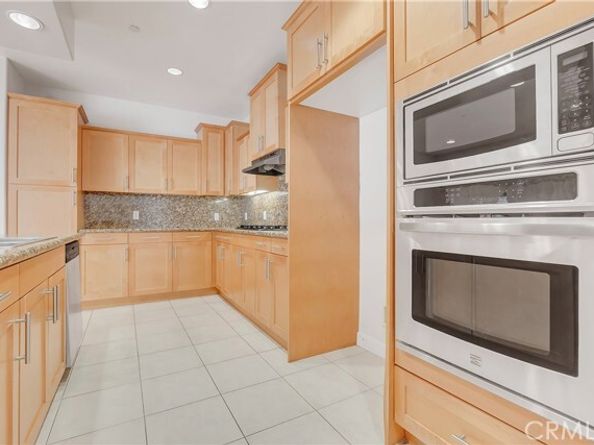 4821 Bakman 201, North Hollywood (los Angeles) CA 91601