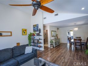 10773 Redmont Avenue, Tujunga (los Angeles) CA 91042