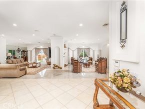 5206 Topeka Drive, Tarzana (los Angeles) CA 91356