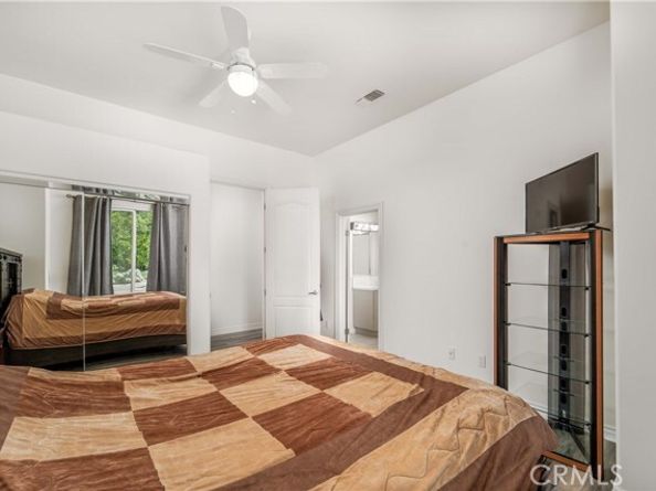 5206 Topeka Drive, Tarzana (los Angeles) CA 91356