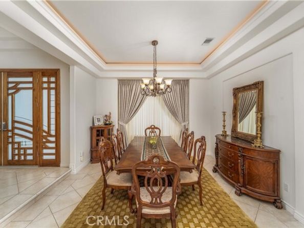 5206 Topeka Drive, Tarzana (los Angeles) CA 91356