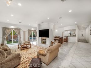 5206 Topeka Drive, Tarzana (los Angeles) CA 91356