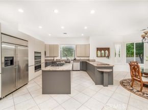 5206 Topeka Drive, Tarzana (los Angeles) CA 91356