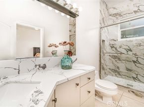 5206 Topeka Drive, Tarzana (los Angeles) CA 91356