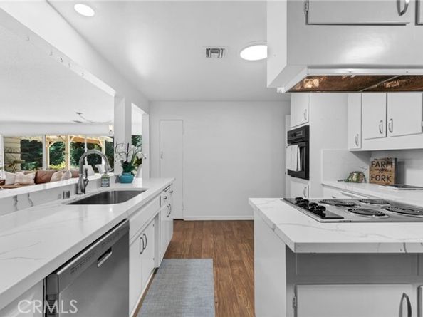 9700 Nita Avenue, Chatsworth (los Angeles) CA 91311
