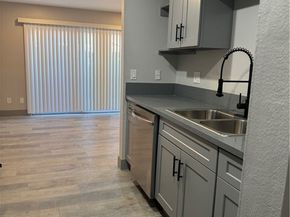 7445 Laurelgrove Avenue 2, North Hollywood (los Angeles) CA 91605