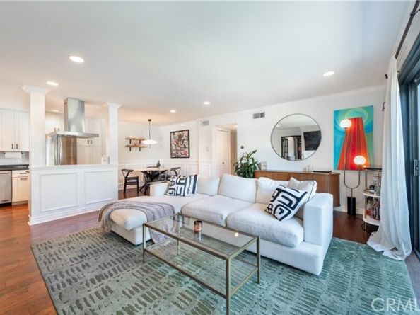 4370 Troost Avenue 201, Studio City (los Angeles) CA 91604