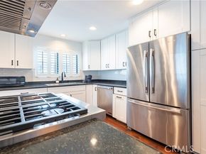 4370 Troost Avenue 201, Studio City (los Angeles) CA 91604