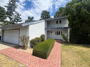 11416 Viking Avenue