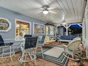 8536 Oak Park Avenue, Northridge (los Angeles) CA 91325