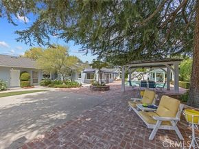 8536 Oak Park Avenue, Northridge (los Angeles) CA 91325