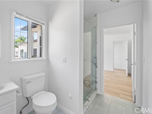 18656 Runnymede Street, Reseda (los Angeles) CA 91335