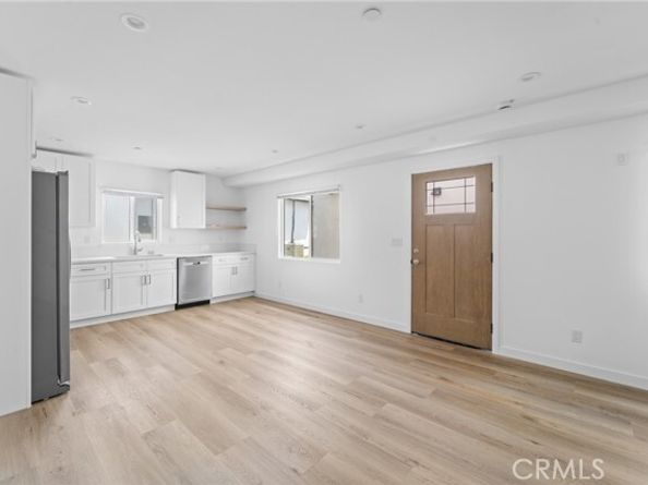 18656 Runnymede Street, Reseda (los Angeles) CA 91335