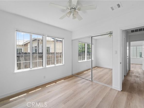 18656 Runnymede Street, Reseda (los Angeles) CA 91335