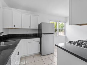 18656 Runnymede Street, Reseda (los Angeles) CA 91335