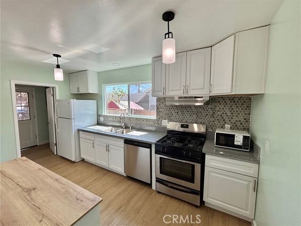 9106 Lev Avenue, Arleta (los Angeles) CA 91331