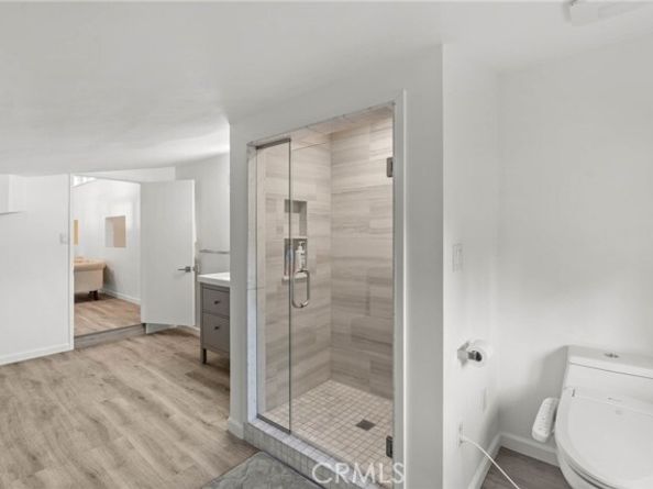 5907 Oakdale Avenue, Woodland Hills (los Angeles) CA 91367