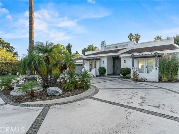 5907 Oakdale Avenue, Woodland Hills (los Angeles) CA 91367